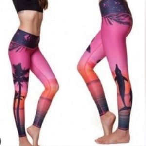 Teeki Hot Pants Love The Adventure Yoga Exercise Workout Legging Medium